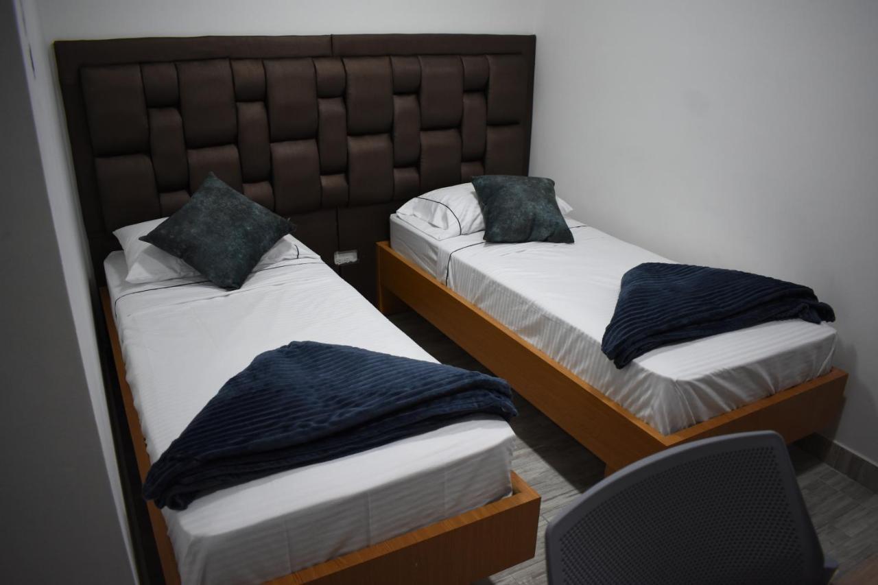 Hostel Boutique Nido De Loros Medellín Kültér fotó