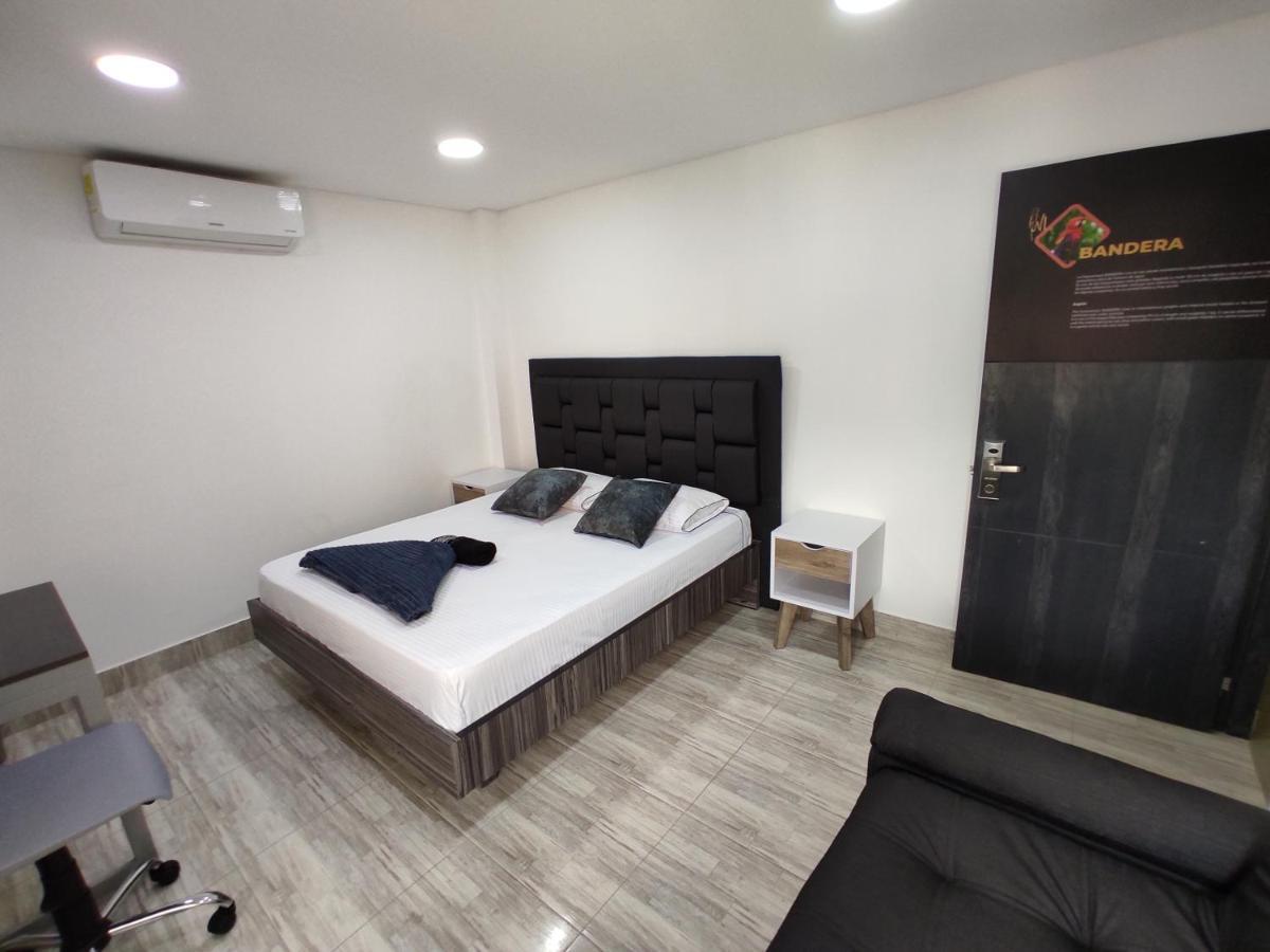 Hostel Boutique Nido De Loros Medellín Kültér fotó