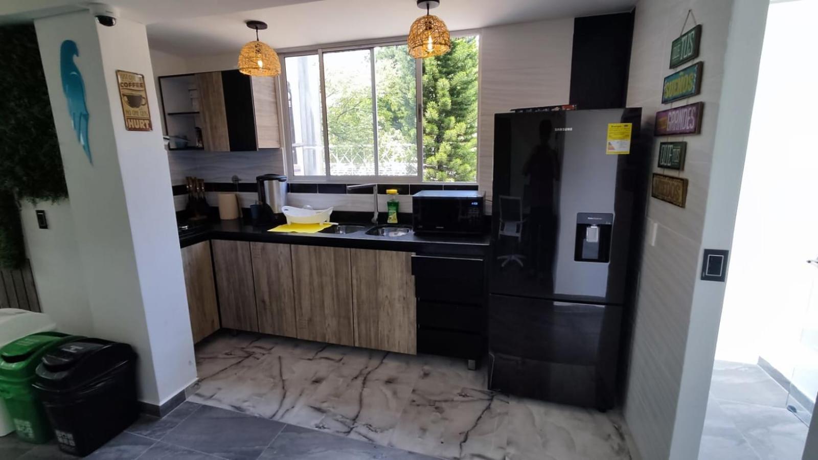 Hostel Boutique Nido De Loros Medellín Kültér fotó