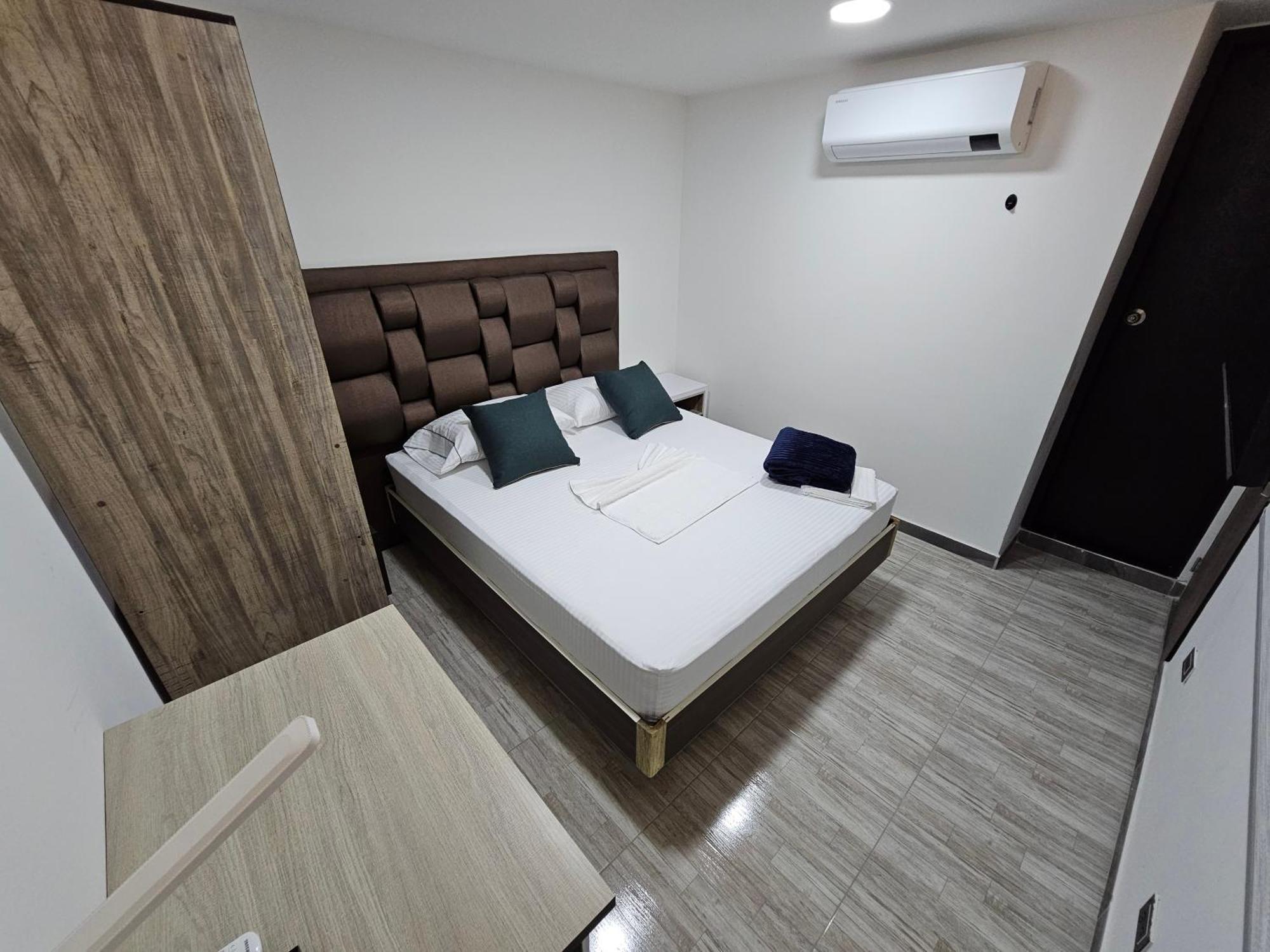 Hostel Boutique Nido De Loros Medellín Kültér fotó