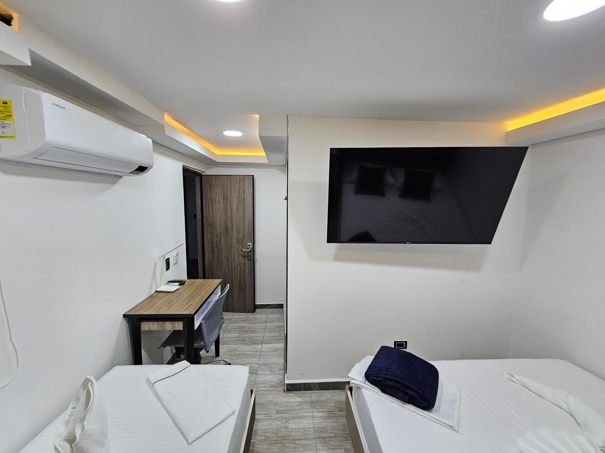 Hostel Boutique Nido De Loros Medellín Kültér fotó