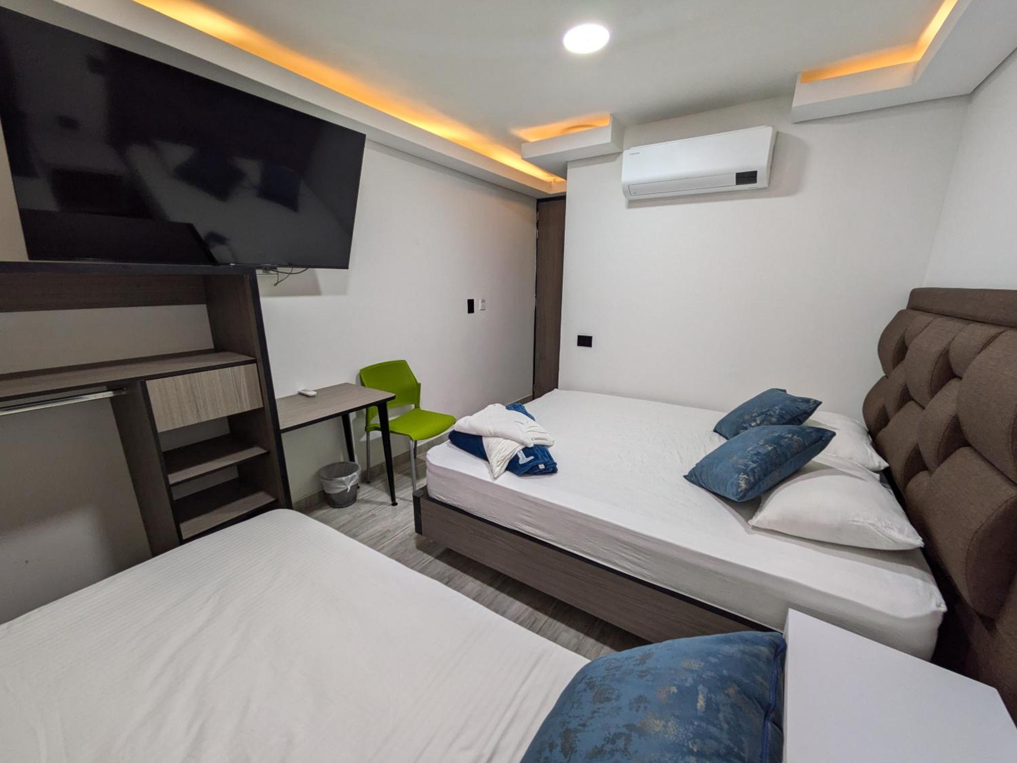 Hostel Boutique Nido De Loros Medellín Kültér fotó