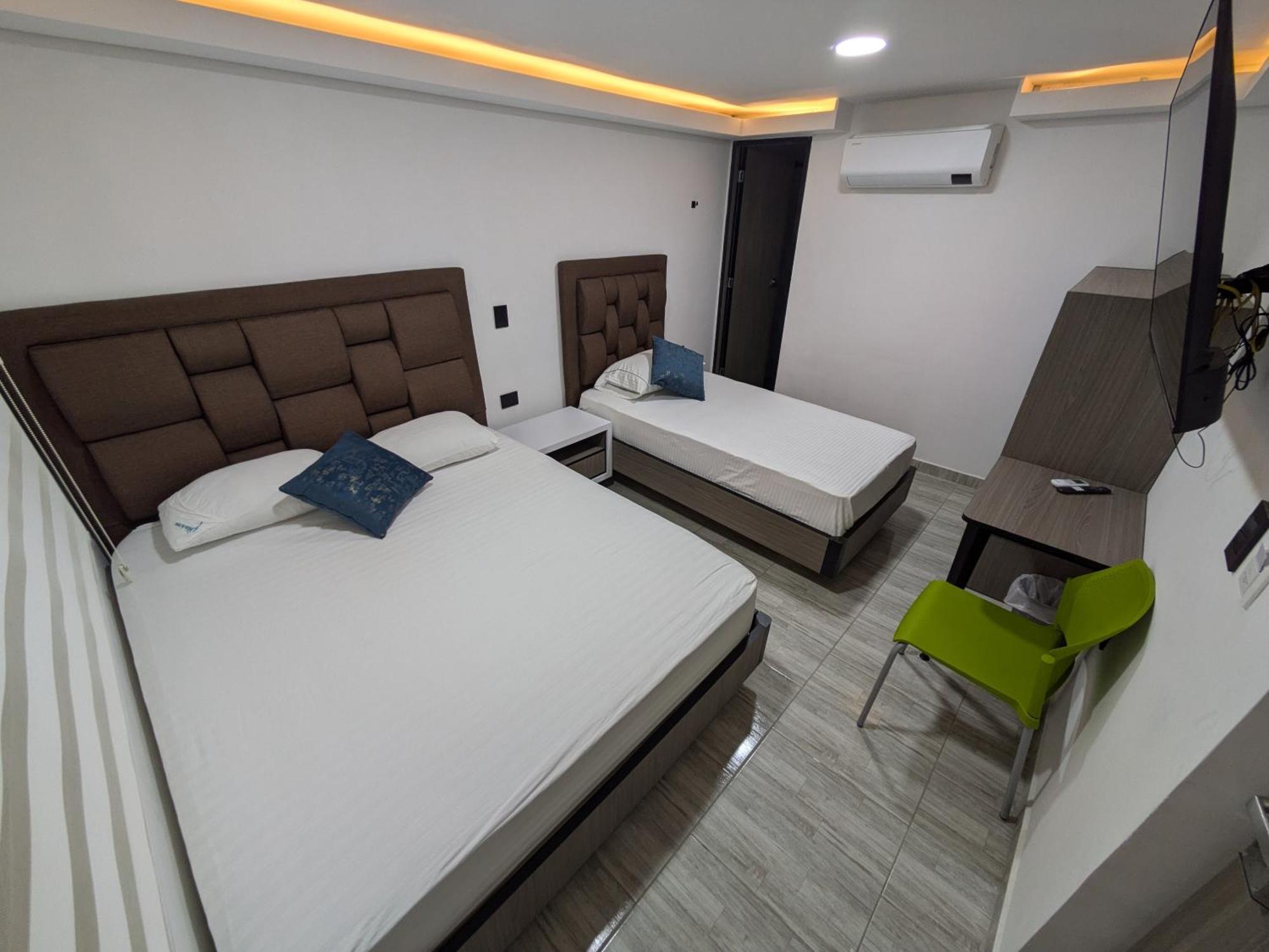 Hostel Boutique Nido De Loros Medellín Kültér fotó